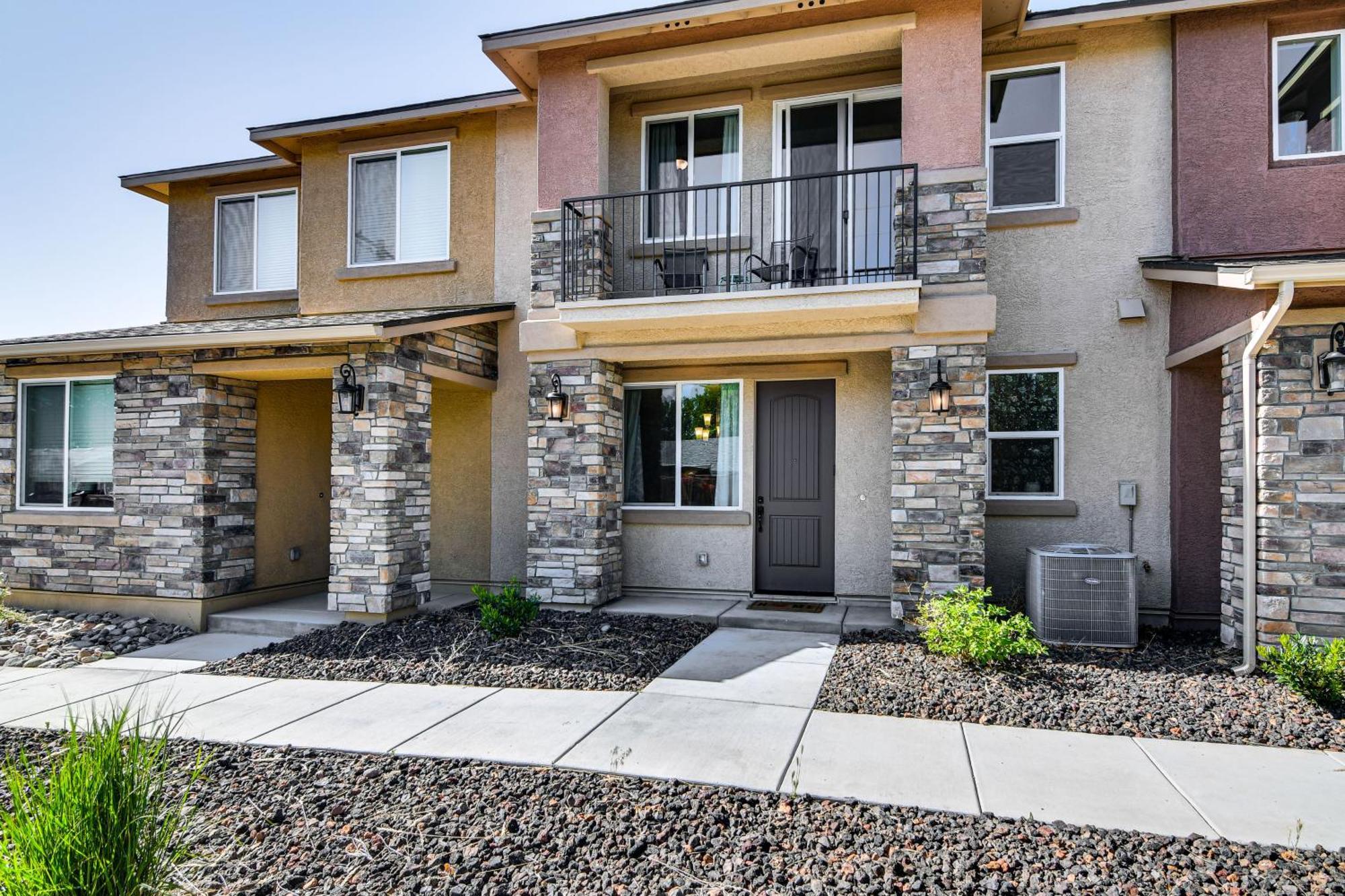 Central Carson City Townhome, 1 Mi To Downtown! Zewnętrze zdjęcie